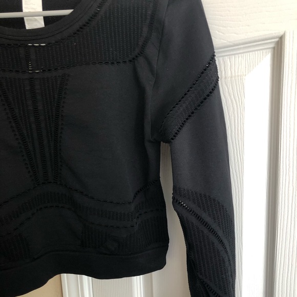 Fabletics Mesh Long Sleeve Top Women’s L - Picture 7 of 12